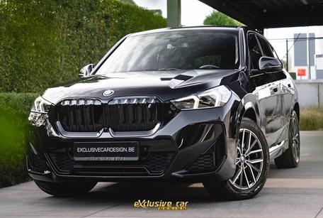 BMW iX1